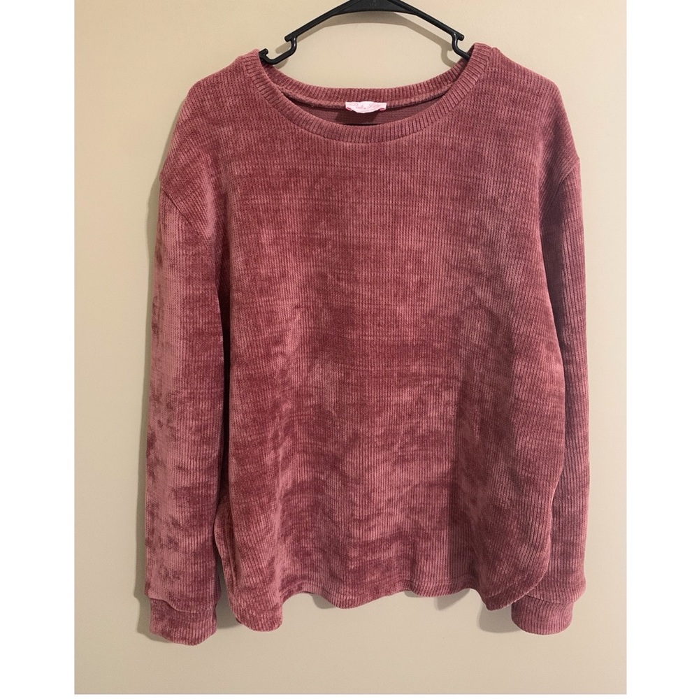 Pink Lily sweater. Size Large.